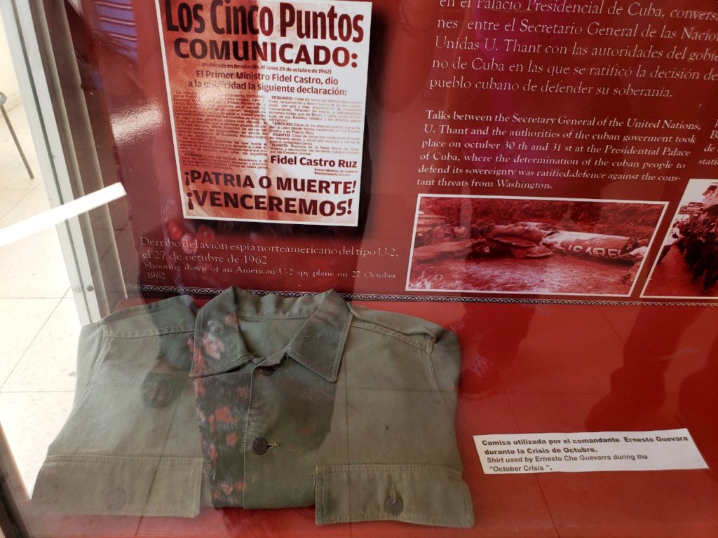 Shirt used by Ernesto Che Guevara during the 'October Crisis'