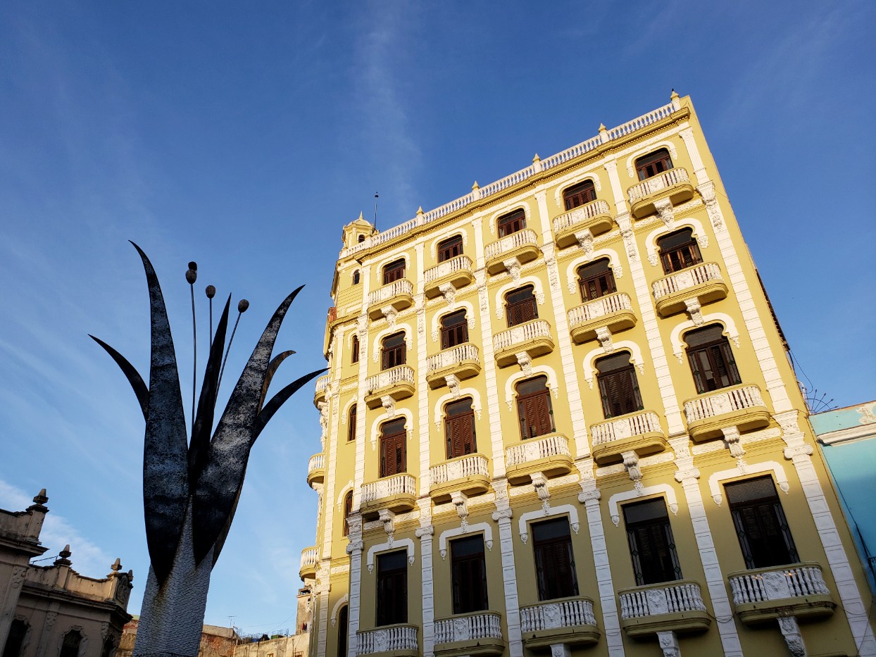 Plaza Vieja, Havana