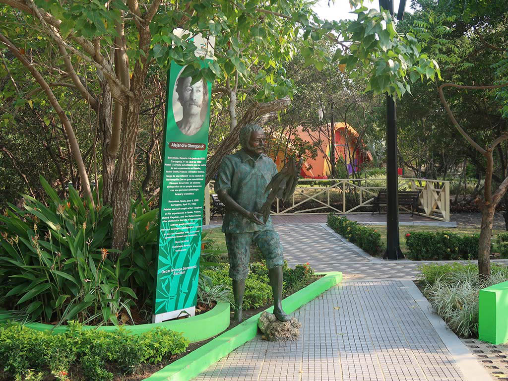 Statue of a man at Espiritu del Manglar Park.