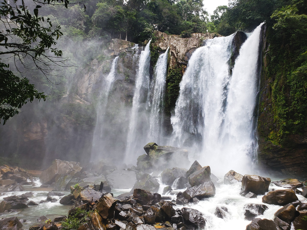 Gorgeous white waterfalls - the Upper Falls of Nauyaca Waterfalls in Dominical.