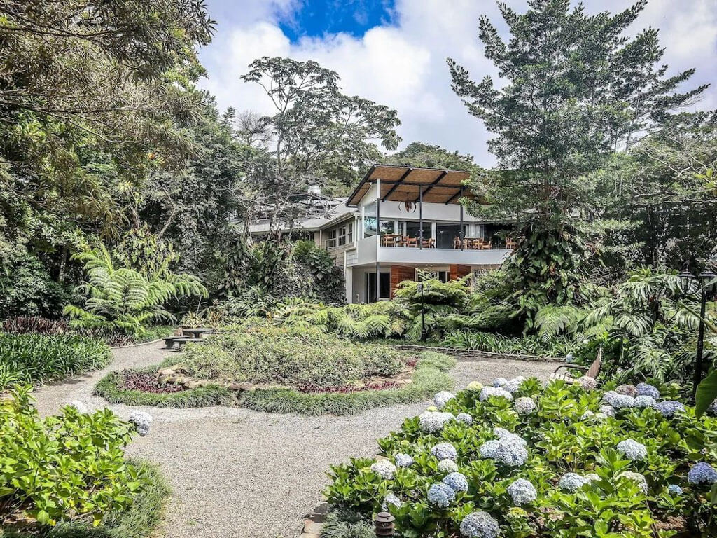 The garden in Monteverde Lodge in Monteverde.